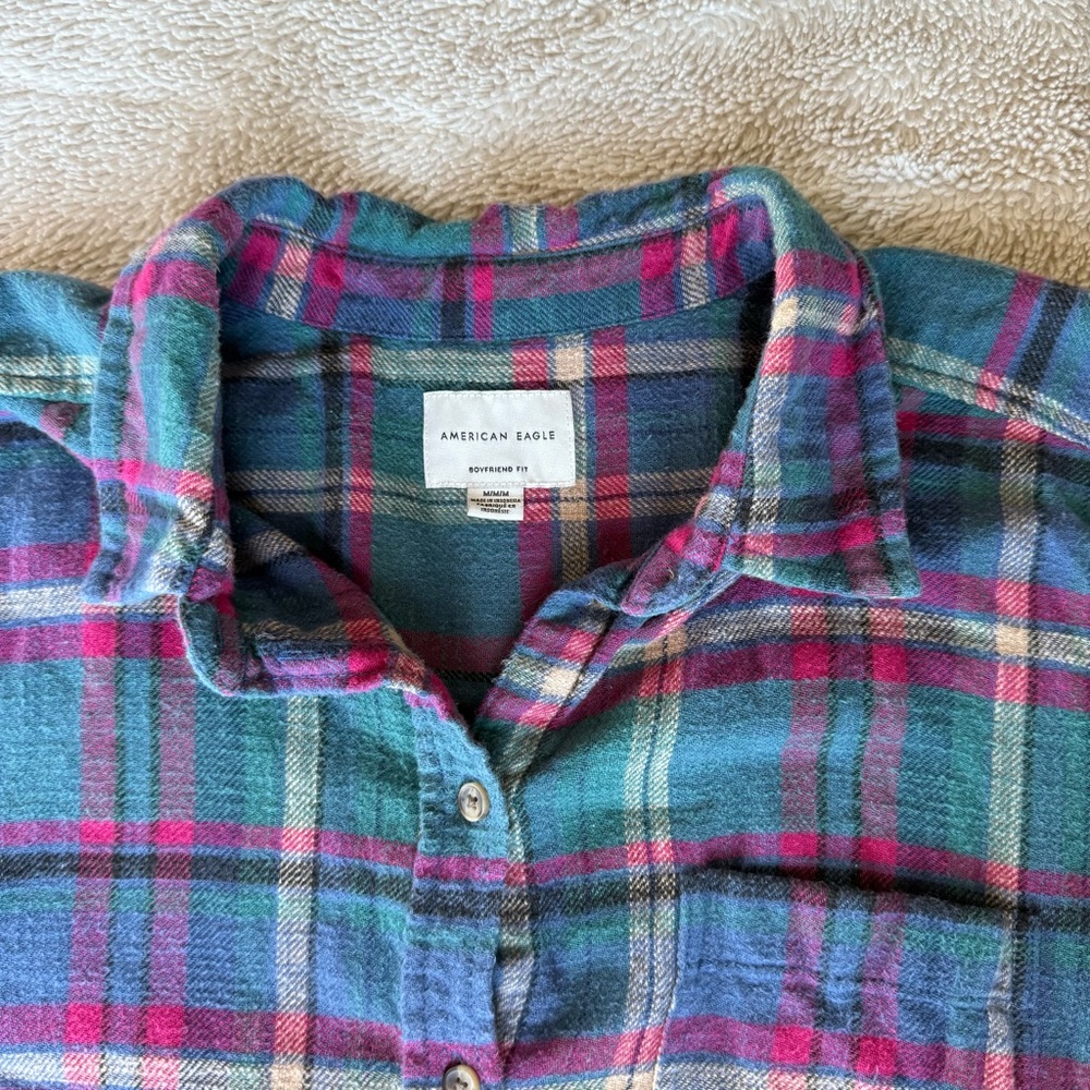 BOGO 🔥 Checkered plaid shirt - Picture 2 of 4